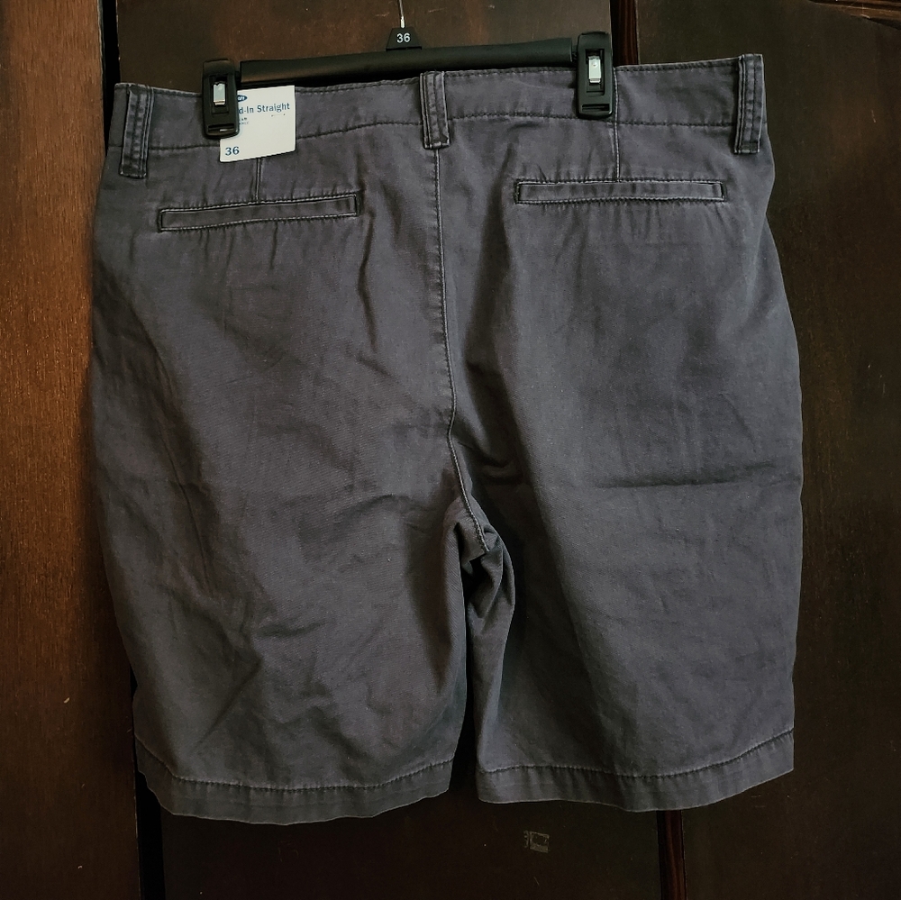Shorts - Picture 2 of 3